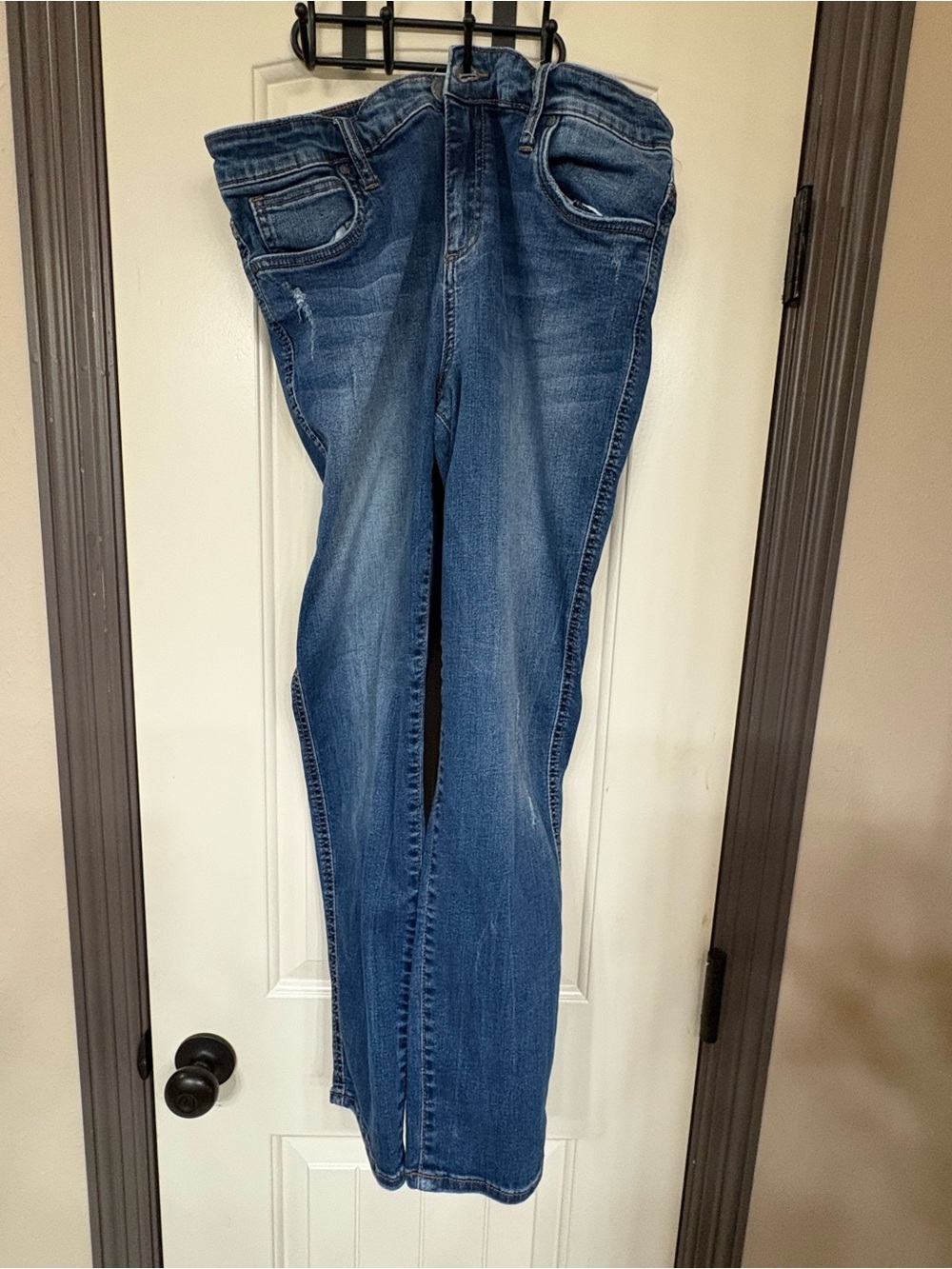 Kut from the Kloth Women's Straight Leg Jeans in Blue Wash